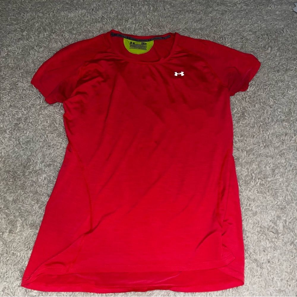 under armour red athletic t shirt size small